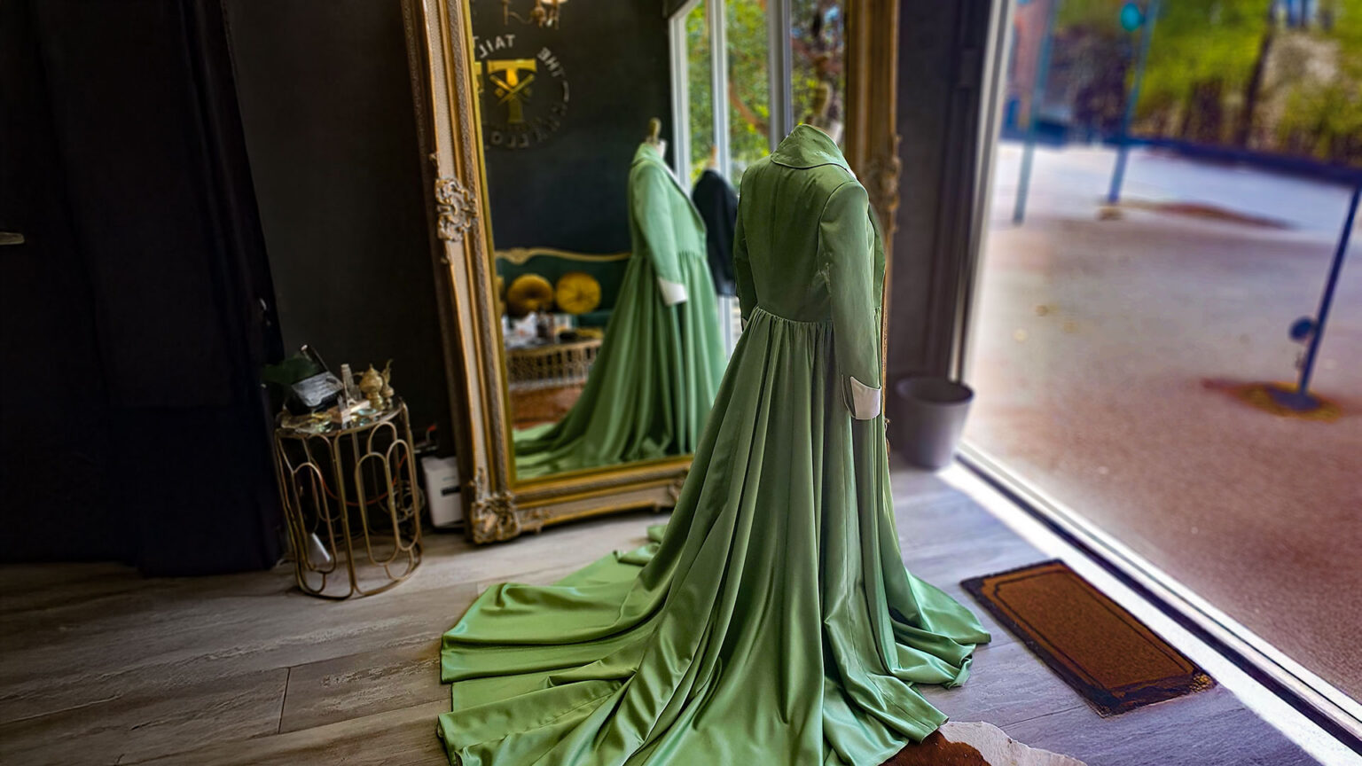 womens-bespoke-tailored-dress